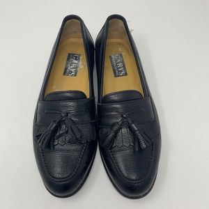 Gary's International black tassel loafer